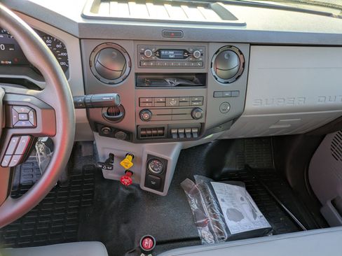 New 2027 Ford F750 2WD Regular Cab Super Duty image 20
