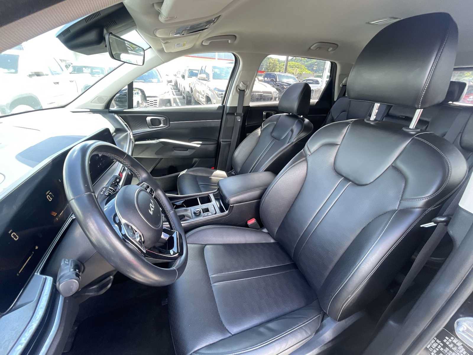 Used 2024 Kia Sorento S FWD image 12
