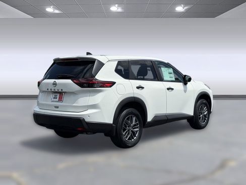 Certified 2026 Nissan Rogue S image 9