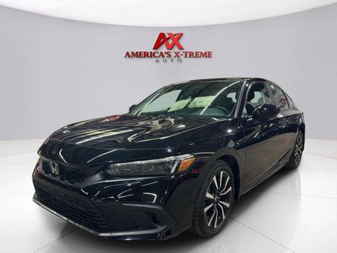 Used 2023 Honda Civic EX-L image 2