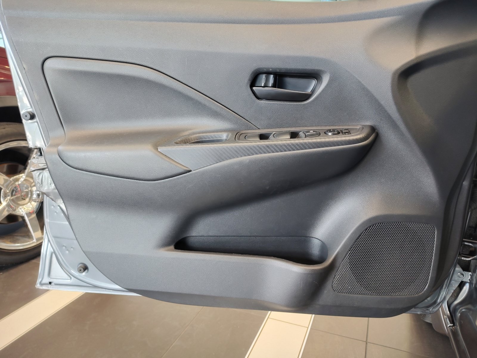 Used 2021 Nissan Versa S FWD image 25