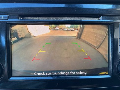 Used 2019 Nissan Rogue SV AWD/4WD image 15