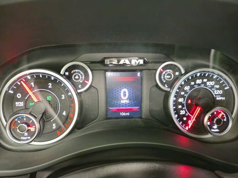 New 2026 RAM 2500 Tradesman AWD/4WD image 18