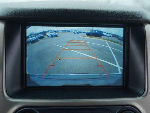 Used 2016 GMC Yukon Denali image 30