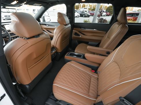 New 2026 INFINITI QX60 Autograph w/ Dark Cargo Package AWD/4WD image 28