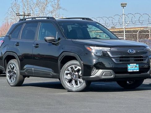 Used 2026 Subaru Forester Premium image 2