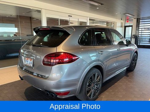 Used 2014 Porsche Cayenne GTS AWD/4WD image 3