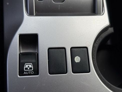 Used 2022 Toyota 4Runner Limited RWD image 21