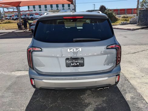 Certified 2025 Kia Telluride EX X-Line image 8