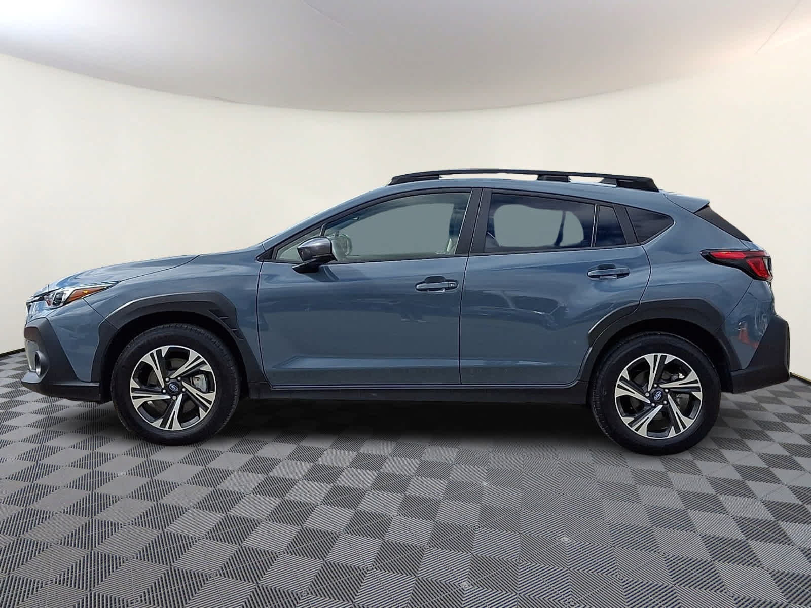 Used 2024 Subaru Crosstrek 2.0i Premium AWD/4WD image 8