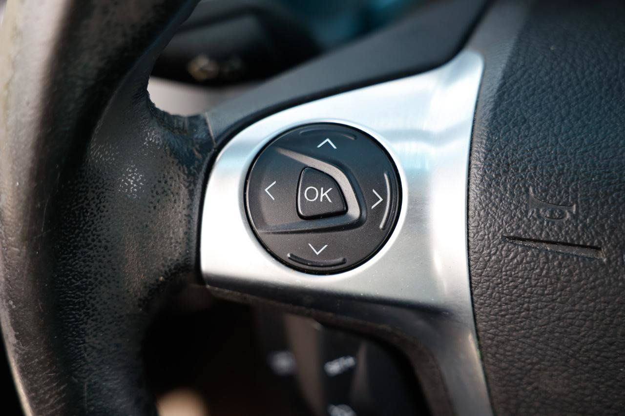 Used 2012 Ford Focus SE FWD image 25