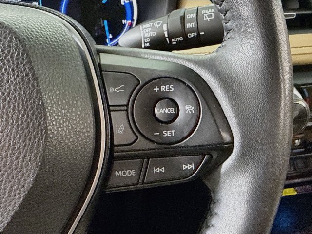 Used 2022 Toyota RAV4 Limited AWD/4WD image 14