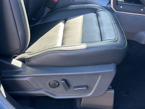 New 2025 Ford Bronco Badlands image 13