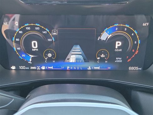 Used 2025 Chevrolet Colorado Z71 w/ Midnight Edition image 7