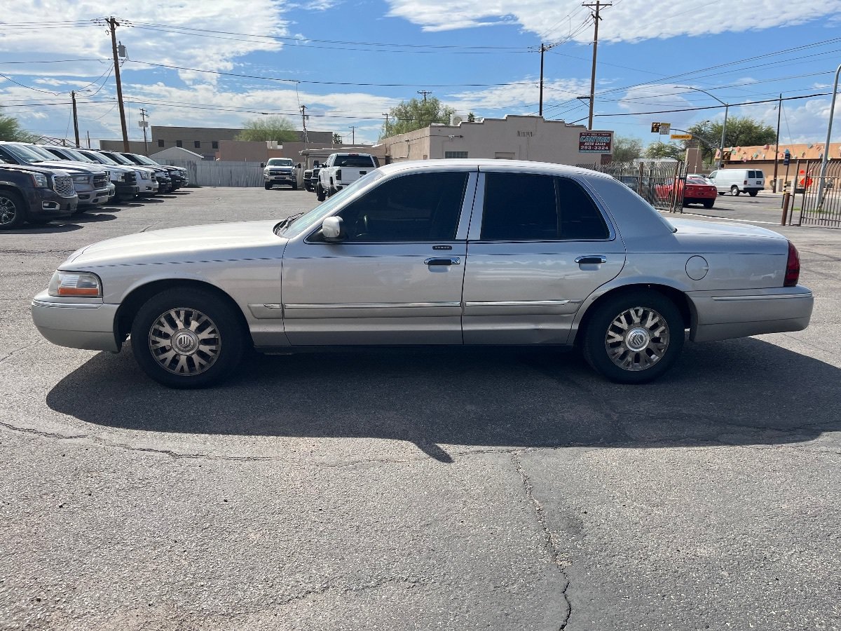 Used 2005 Mercury Grand Marquis GS RWD image 6