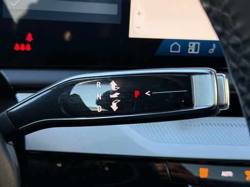 Used 2025 Cadillac Optiq Luxury 2 w/ LPO, Floor Liner Package image 29