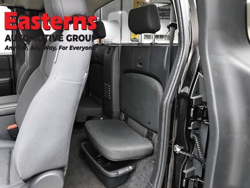 Used 2022 Nissan Frontier S RWD image 21