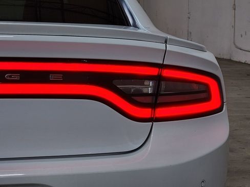 Used 2018 Dodge Charger GT image 22