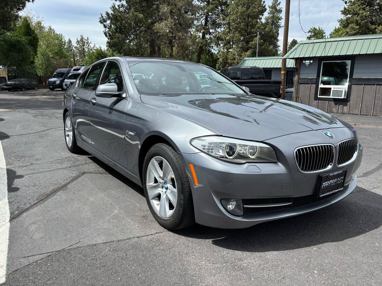 Used 2012 BMW 528i xDrive Sedan AWD/4WD image 6