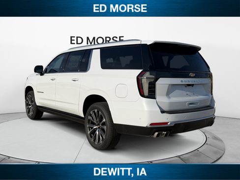 New 2026 Chevrolet Suburban High Country AWD/4WD image 3