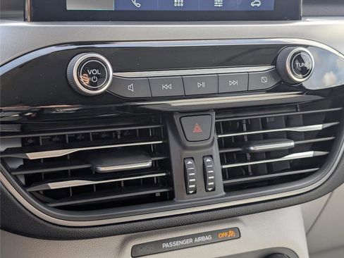 Used 2025 Ford Escape Active w/ Cold Weather Package image 17