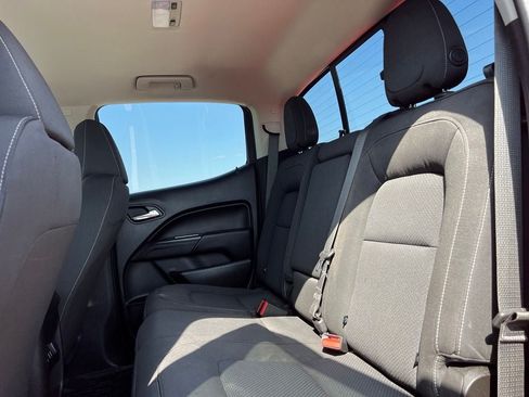 Used 2018 Chevrolet Colorado LT w/ LT Convenience Package RWD image 22