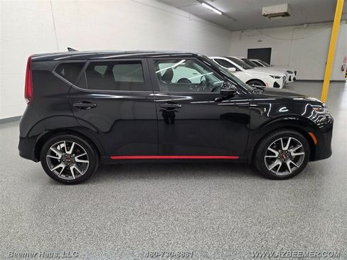Used 2021 Kia Soul Turbo FWD image 10