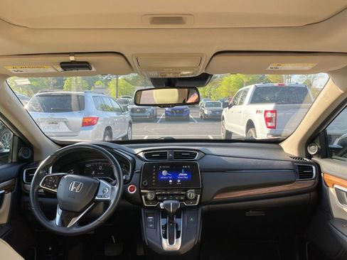 Used 2018 Honda CR-V Touring image 5