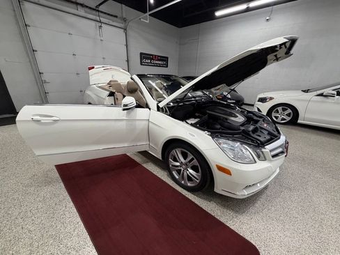 Used 2011 Mercedes-Benz E 350 Cabriolet image 35