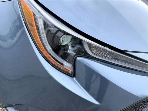 Used 2021 Toyota Corolla LE image 27