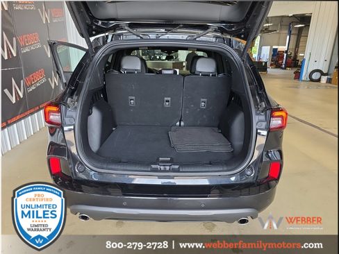 Used 2024 Ford Escape ST-Line w/ Tech Pack #1 AWD/4WD image 15