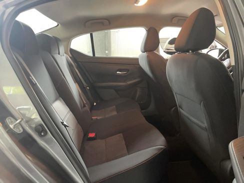 Used 2023 Nissan Sentra SR w/ Electronics Package FWD image 15