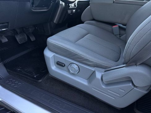 Used 2014 Ford F150 XLT w/ Equipment Group 302A Luxury AWD/4WD image 23