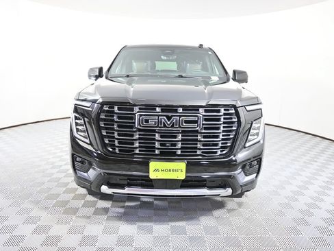 Used 2025 GMC Yukon Denali Ultimate AWD/4WD image 10