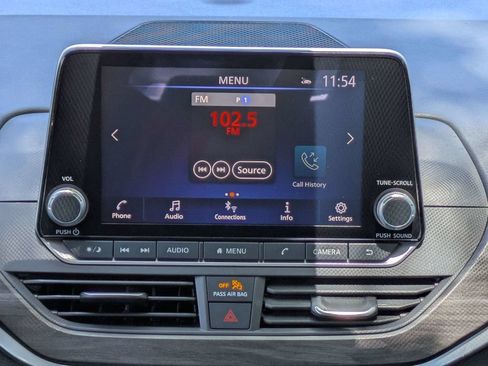 Used 2025 Nissan Altima 2.5 SV FWD image 16