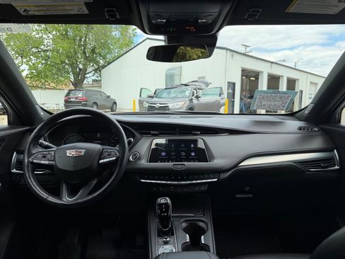 Used 2023 Cadillac XT4 Premium Luxury AWD/4WD image 26