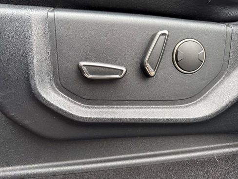 Used 2019 Ford F150 Raptor w/ Equipment Group 801A Mid image 26