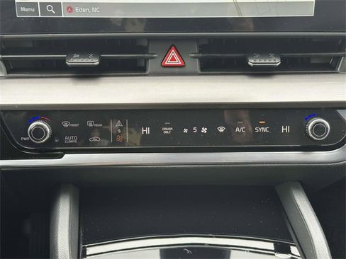 New 2025 Kia Sportage EX w/ EX Premium Package image 17