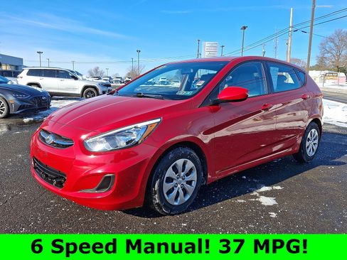 Used 2017 Hyundai Accent SE image 3