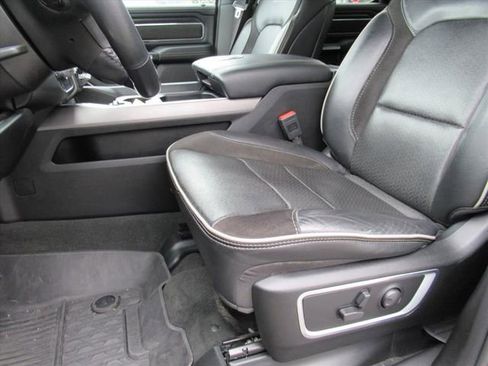 Used 2023 RAM 1500 Laramie image 17