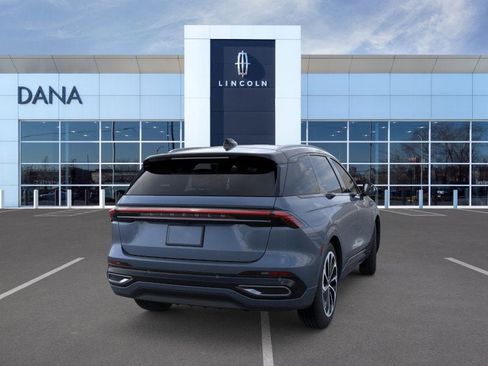 New 2026 Lincoln Nautilus Reserve image 8