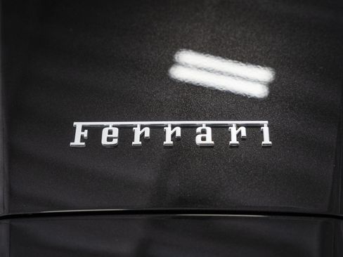 Used 2022 Ferrari F8 Tributo RWD image 19