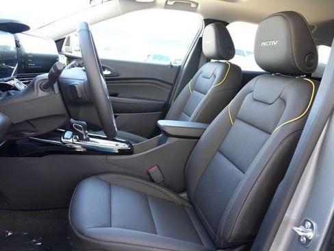 New 2026 Chevrolet Trax ACTIV w/ Sunroof Package FWD image 19