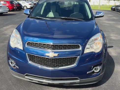 Used 2010 Chevrolet Equinox LT w/ Chrome Appearance Package AWD/4WD image 3