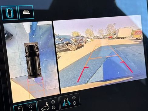 New 2026 GMC Terrain AT4 w/ Convenience Package III image 23