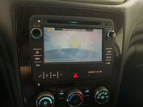 Used 2015 Chevrolet Traverse LT w/ Style and Technology Package AWD/4WD image 4