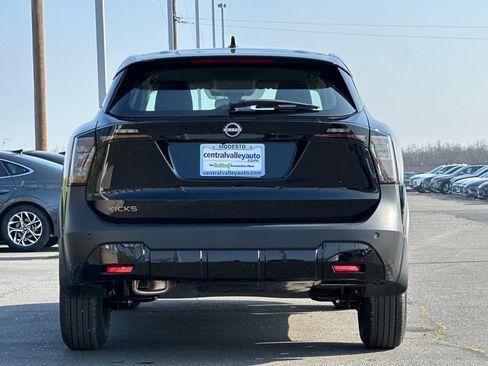 New 2026 Nissan Kicks S image 5