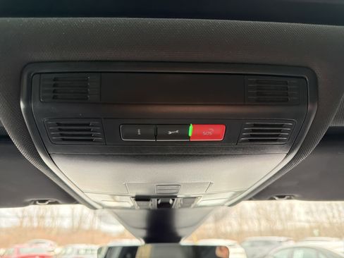 Used 2023 Volkswagen Tiguan SE R-Line image 20