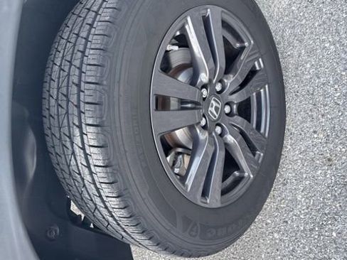 Used 2020 Honda Ridgeline Sport image 3