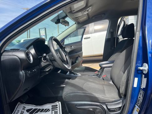 Used 2020 Kia Forte LXS FWD image 11
